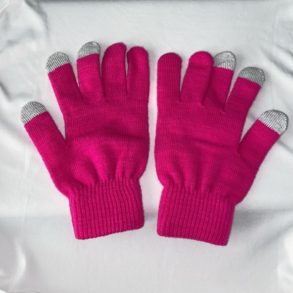 New pink touch screen gloves - Picture 3 of 3